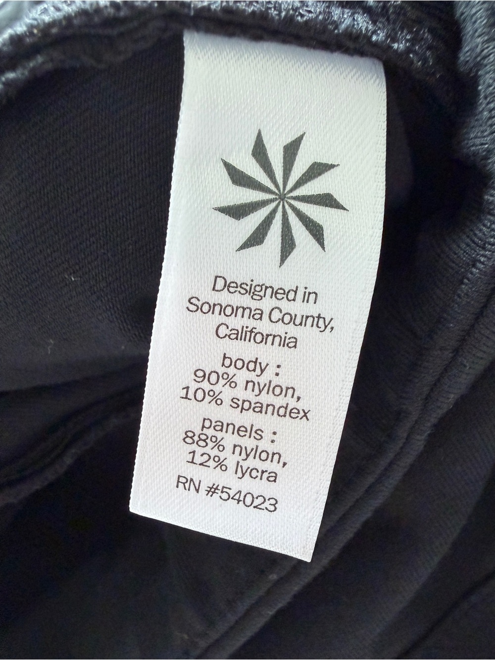 Athleta Black Leggings Zipper Pocket Size 4 - Picture 6 of 6